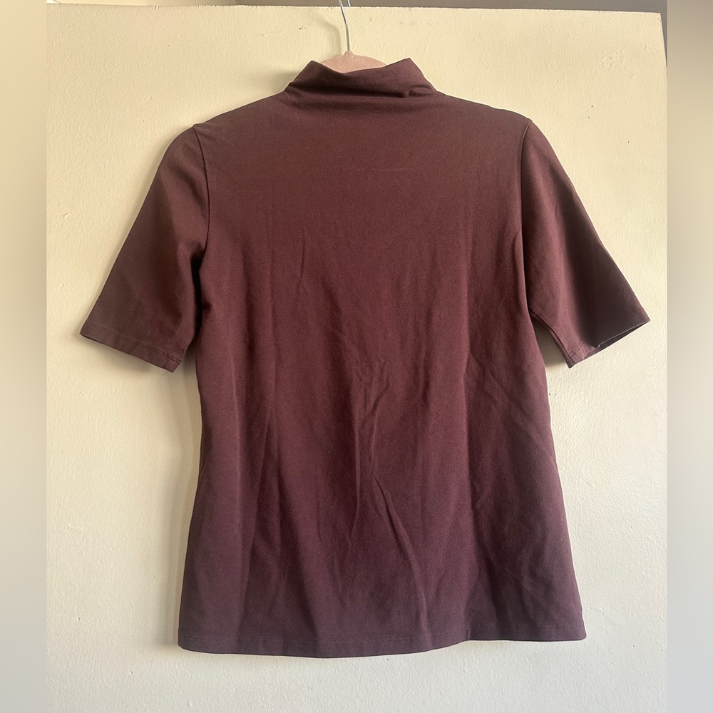 Theory Women's Short Sleeve Burgundy turtleneck Tee